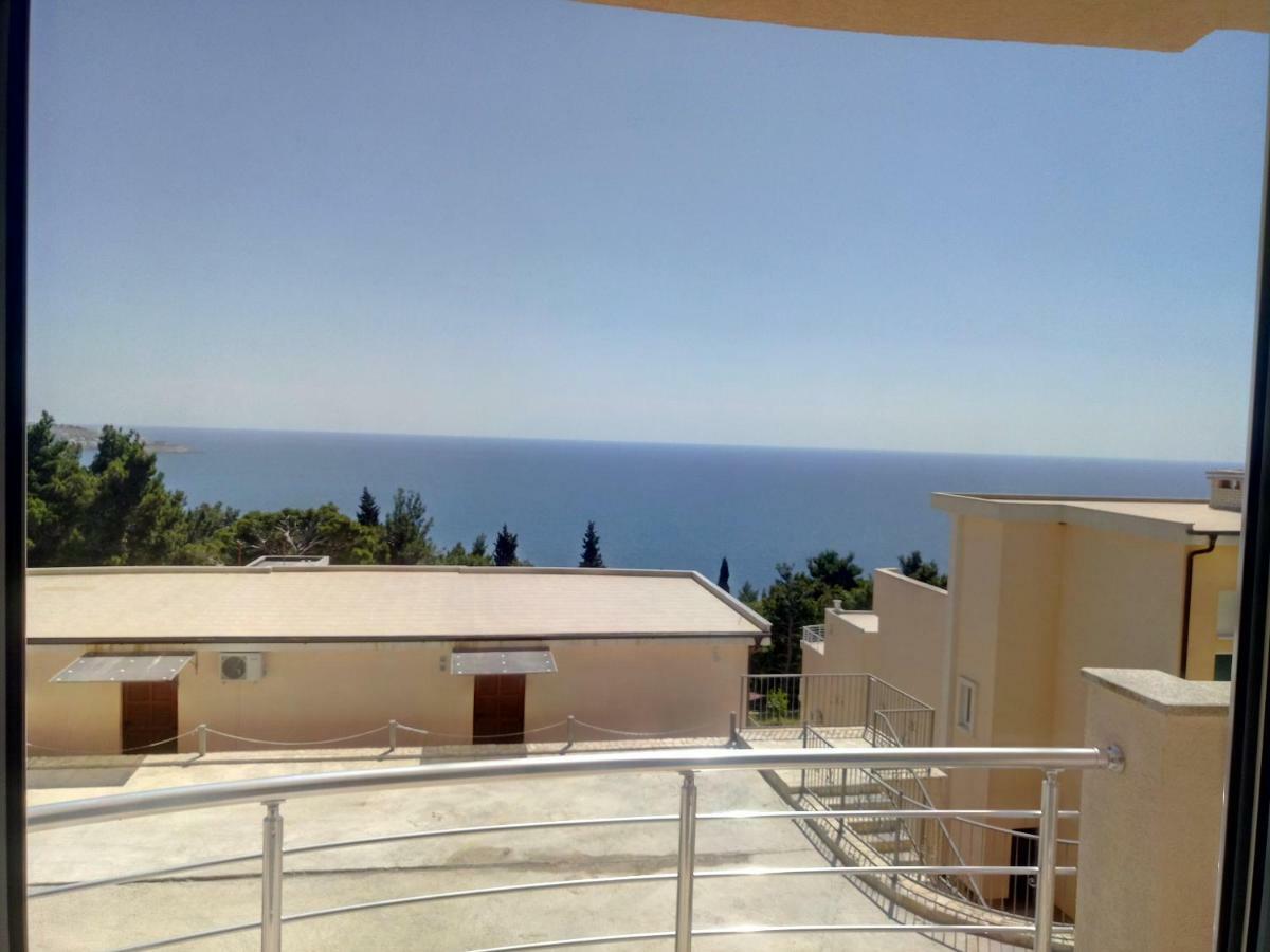Villa Grand Бар Стая снимка