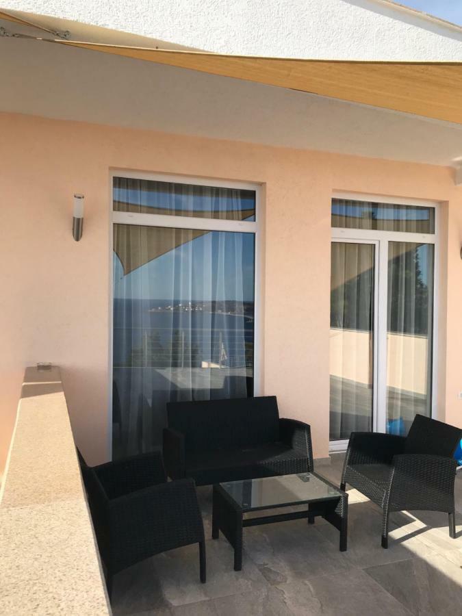 Villa Grand Бар Екстериор снимка