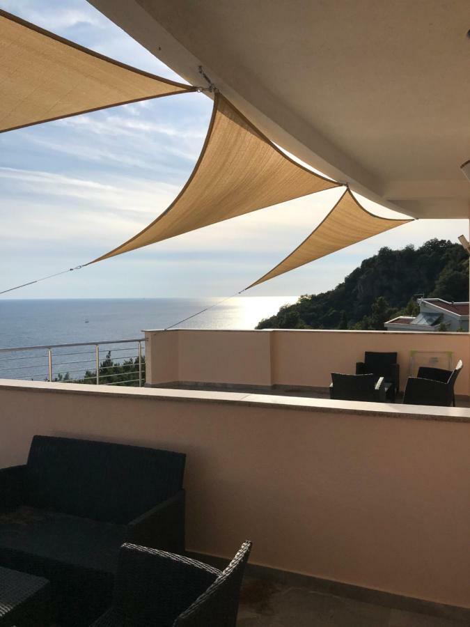 Villa Grand Бар Екстериор снимка